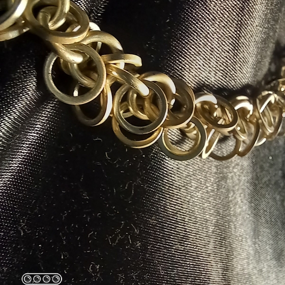 Avon Silver Crowded Necklace - Picture 7 of 9